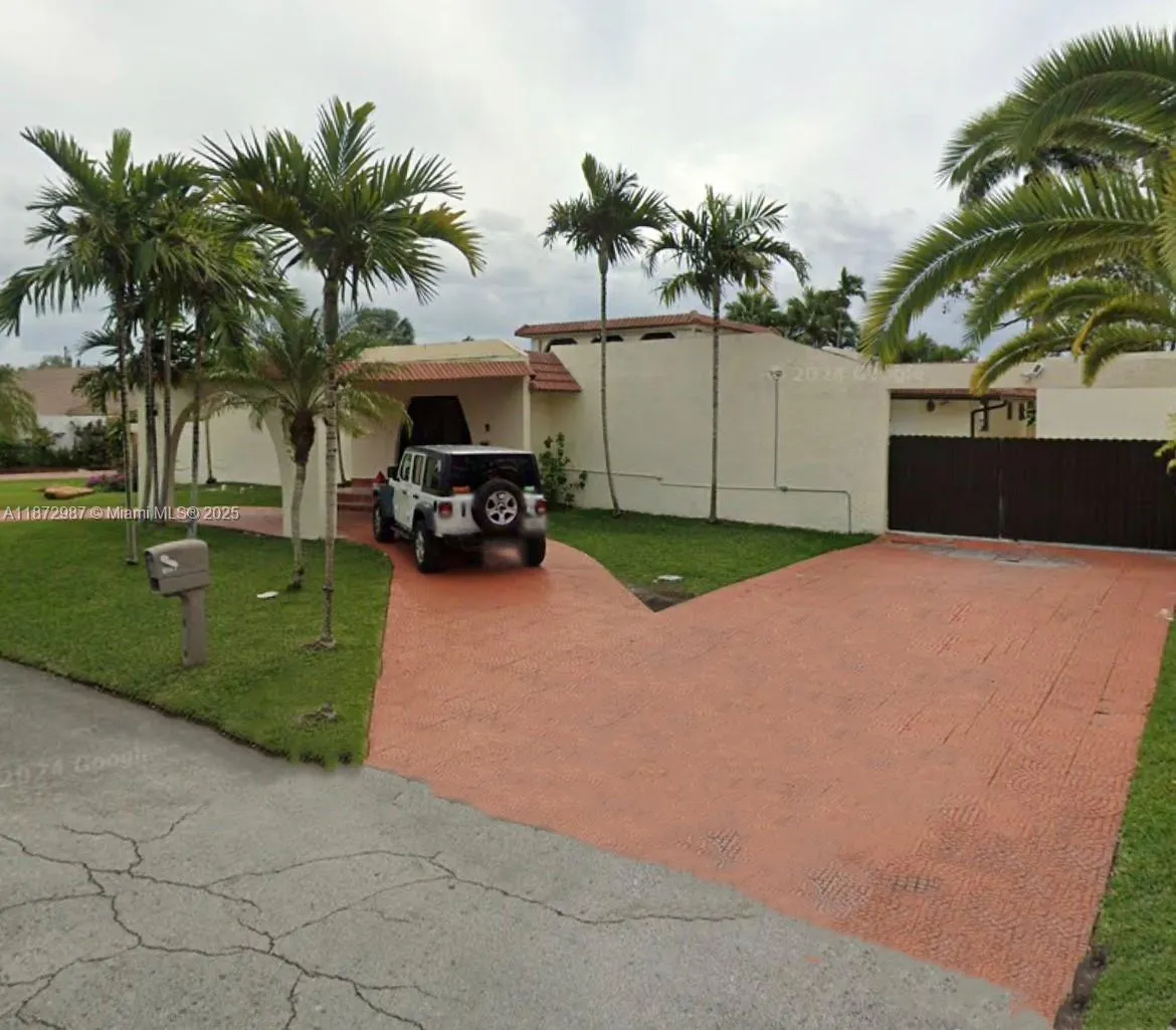 7240 SW 58th St, #-