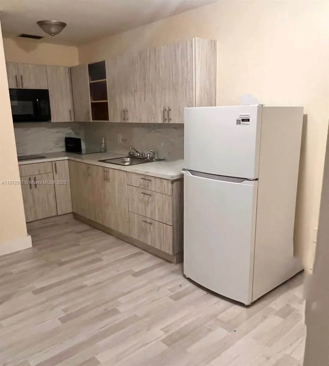 7240 SW 58th St, #-