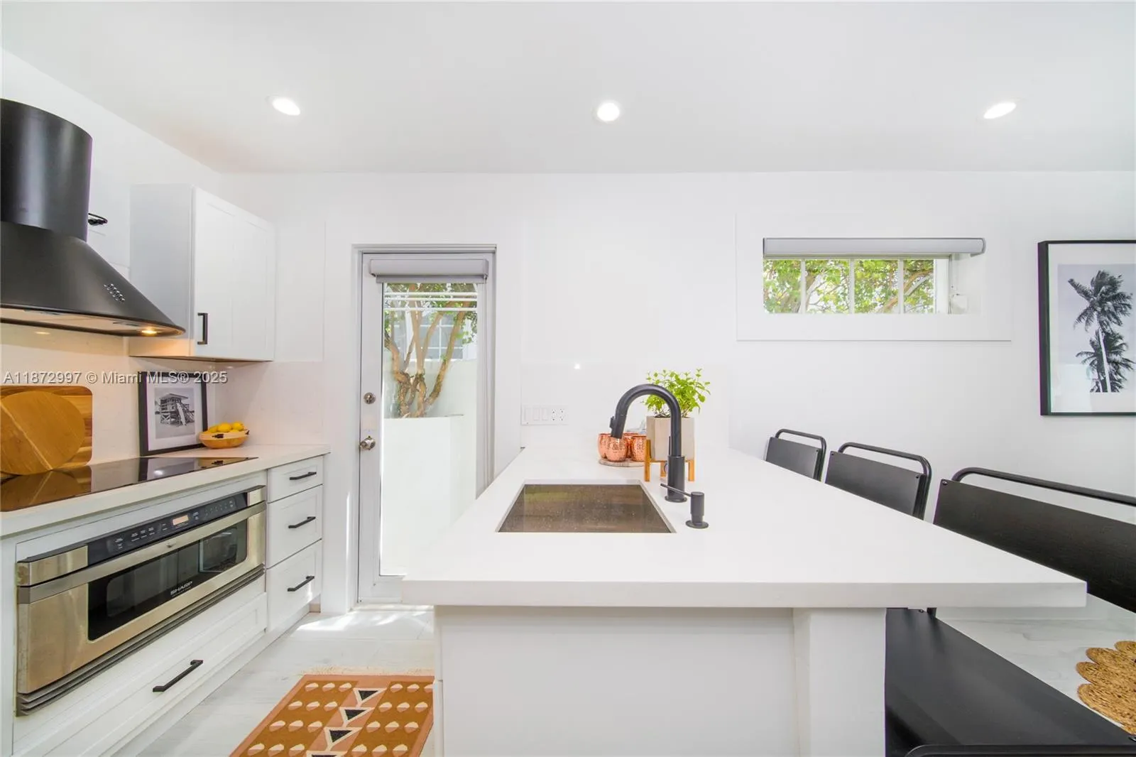 835 Jefferson Ave, #4