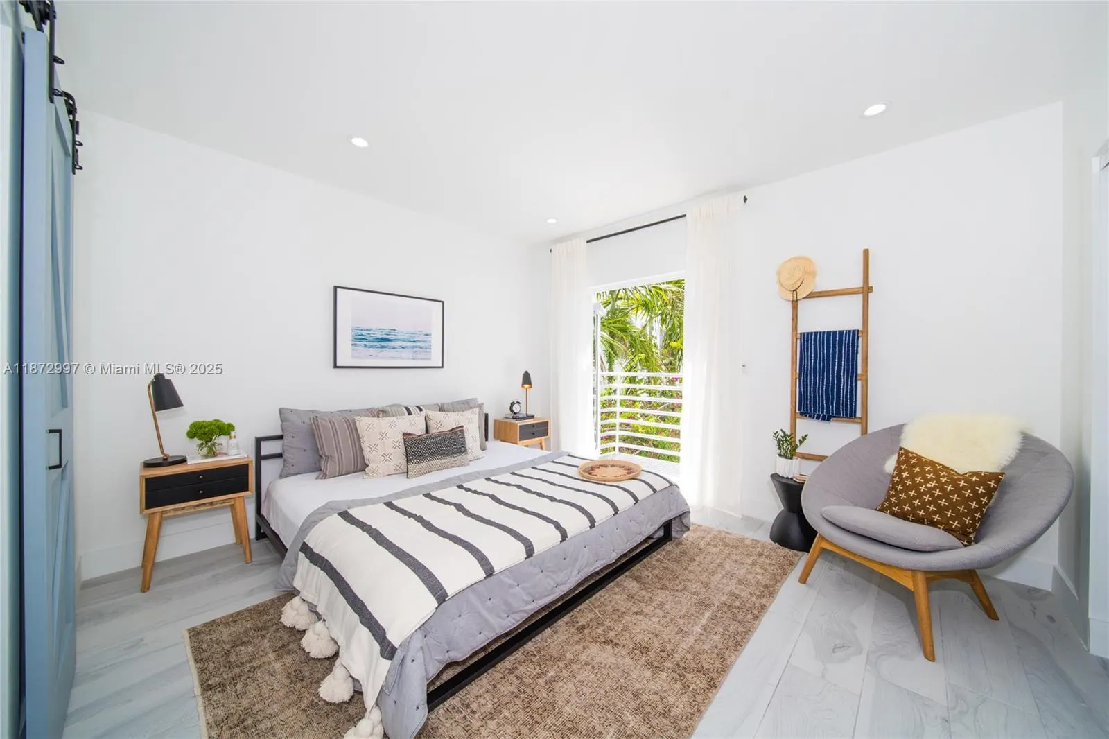 835 Jefferson Ave, #4