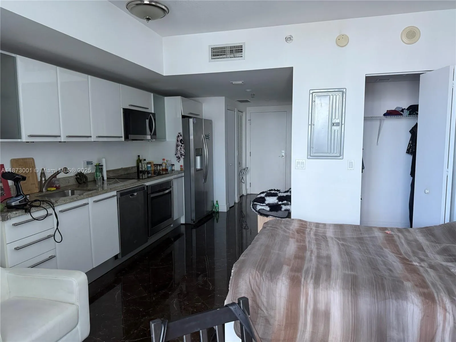 185 SW 7th St, #2206