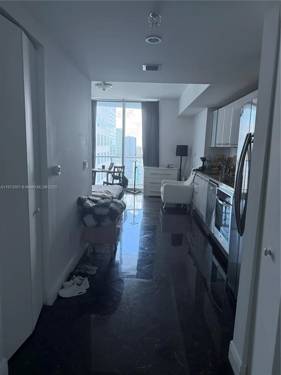 185 SW 7th St, #2206