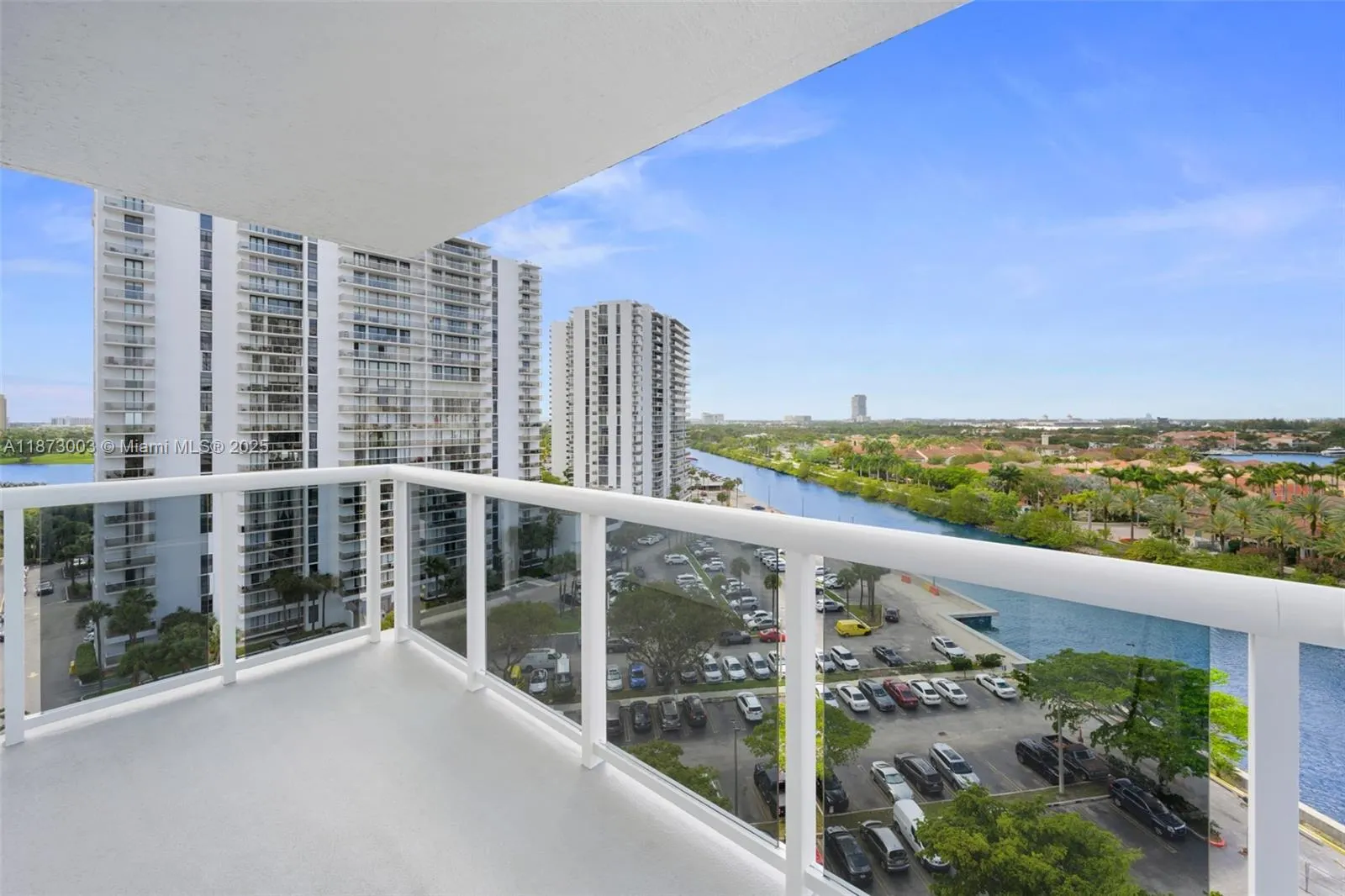 20505 E Country Club Dr, #1138