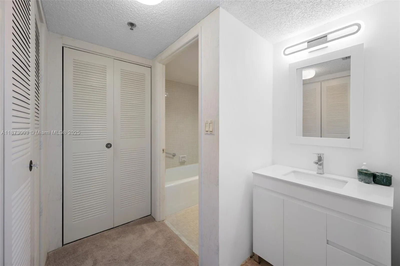 20505 E Country Club Dr, #1138