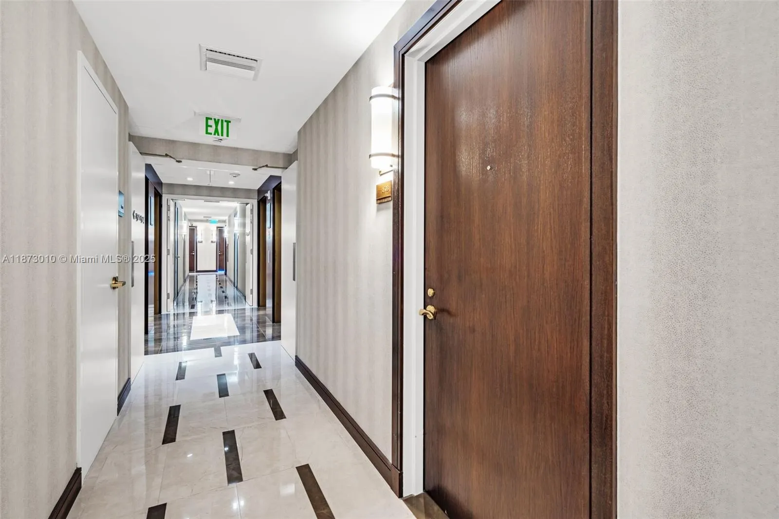 5875 Collins Ave, #1503