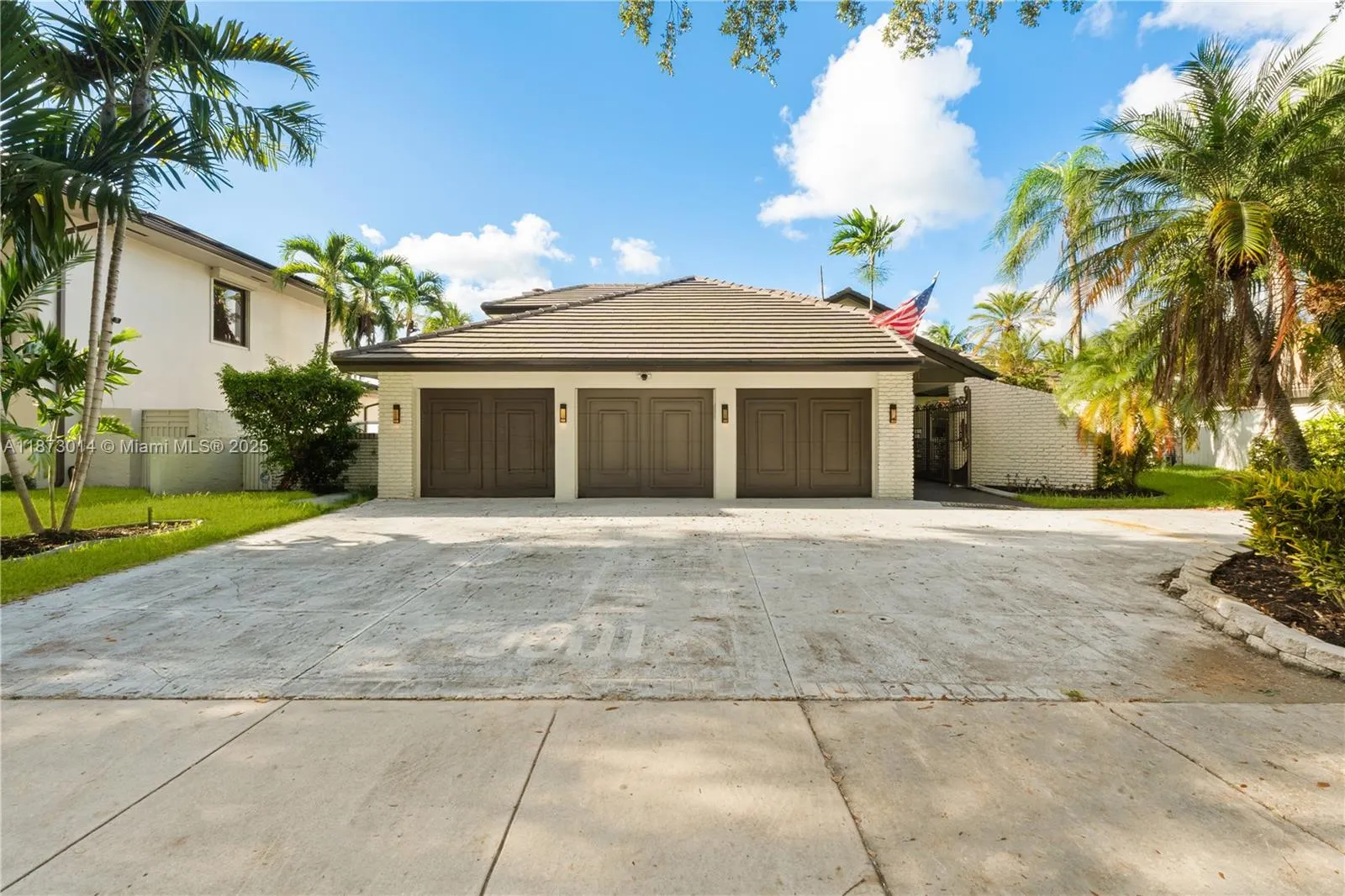 8001 NW 166th St
