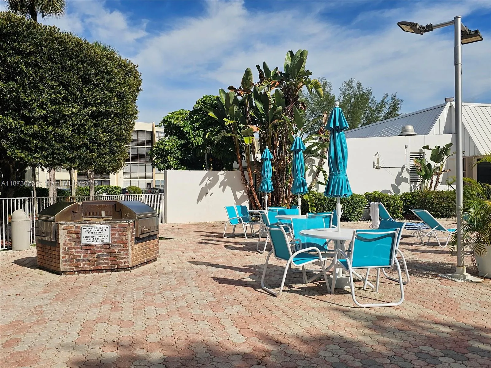 20400 W Country Club Dr, #711