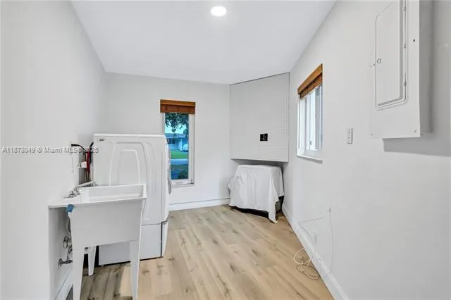3211 Calle Largo Dr