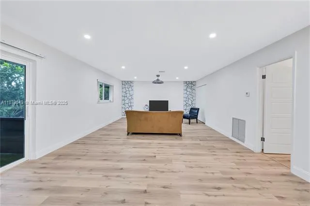 3211 Calle Largo Dr