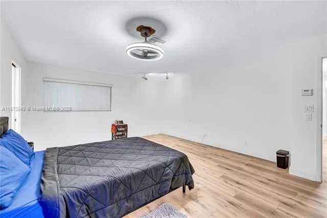 3211 Calle Largo Dr