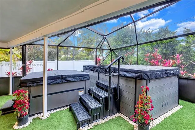 3211 Calle Largo Dr