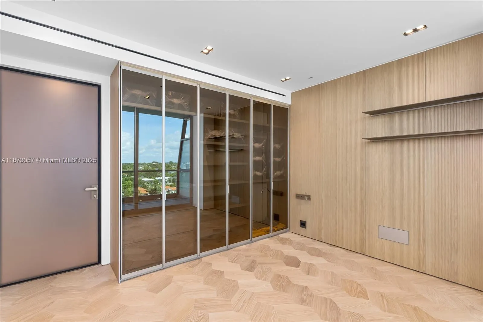 9349 Collins Ave, #705