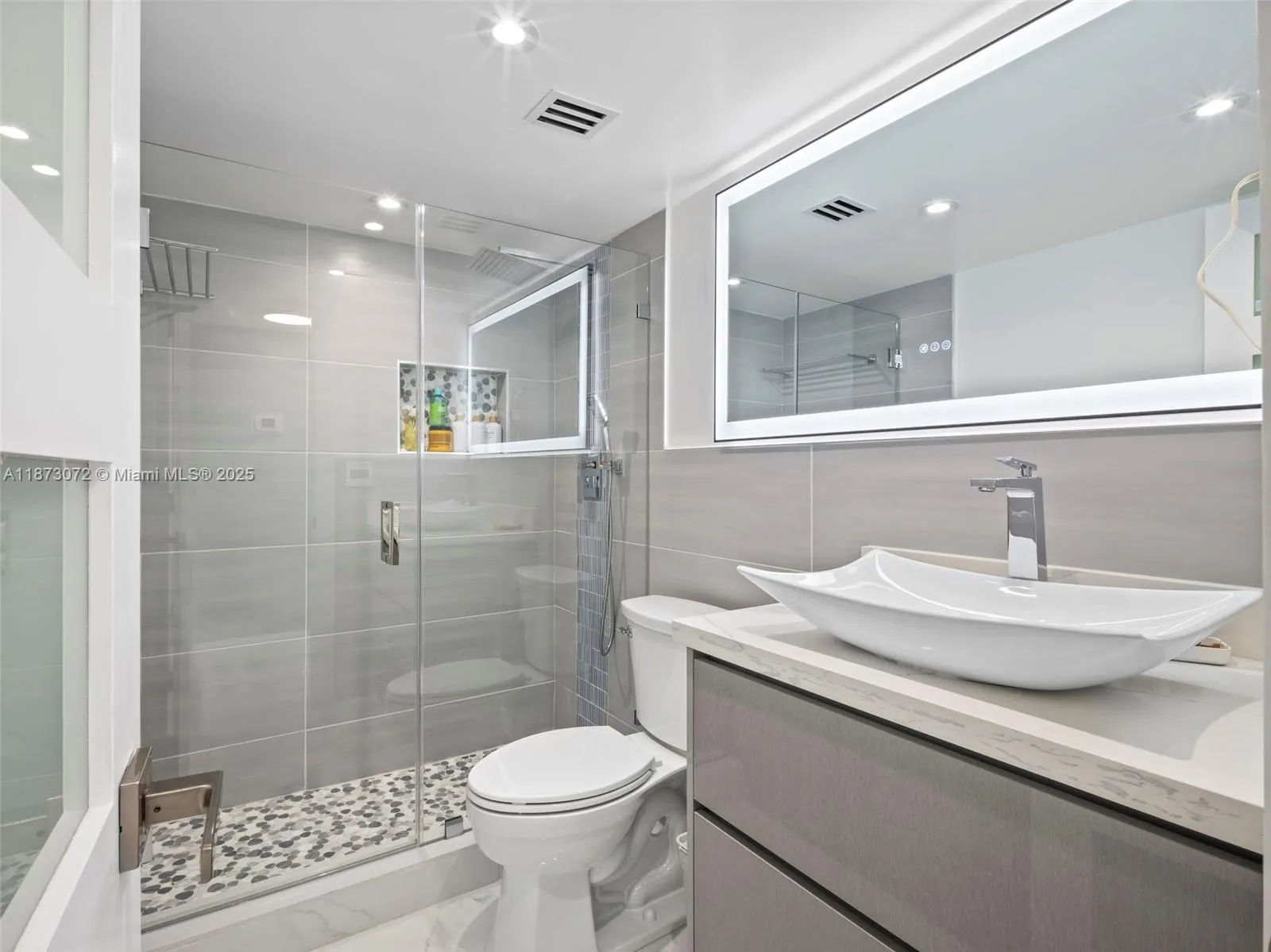 3180 S Ocean Dr, #1101