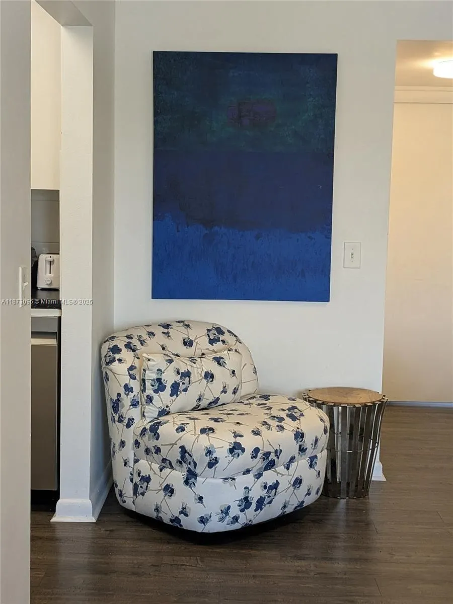 233 Preston F, #233