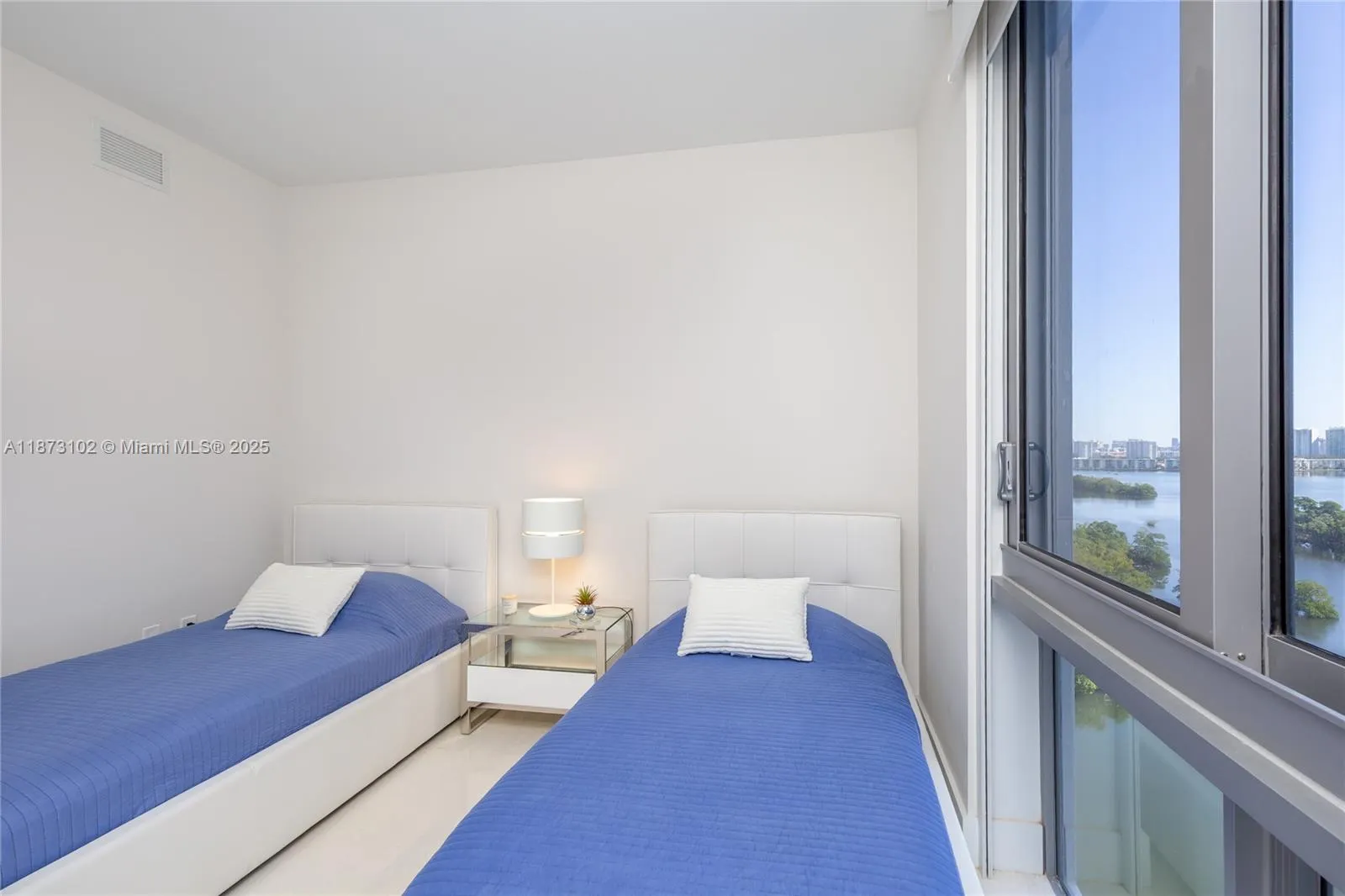 16385 Biscayne Blvd, #1007