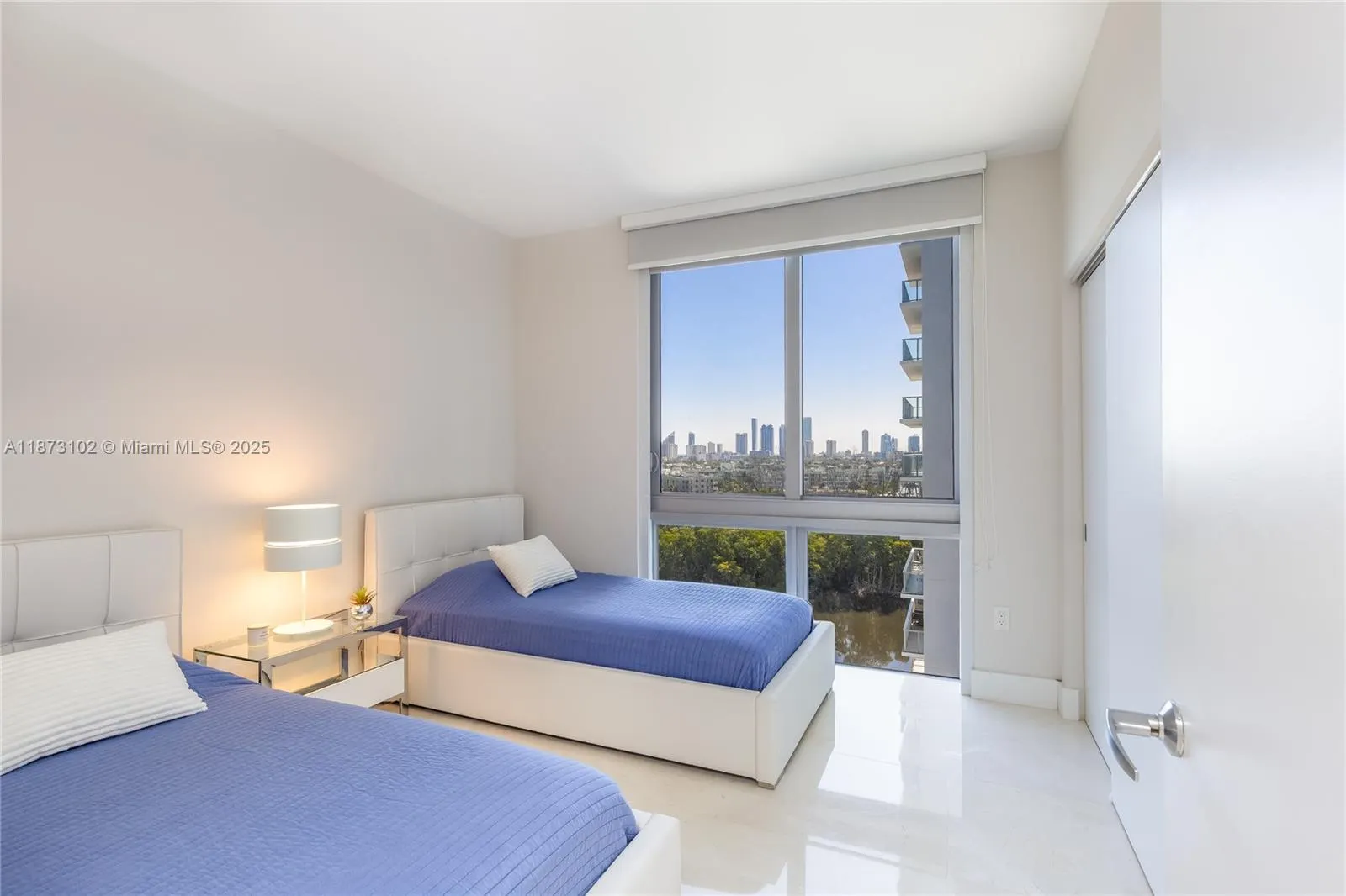 16385 Biscayne Blvd, #1007