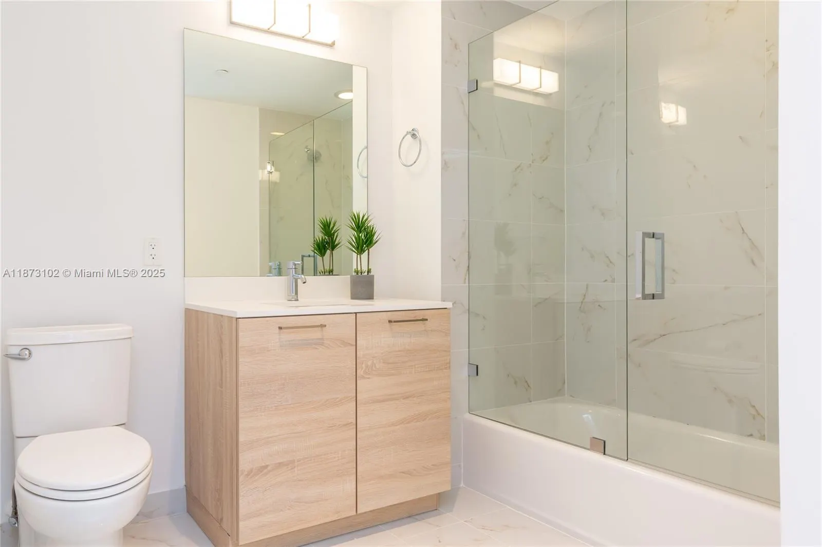 16385 Biscayne Blvd, #1007