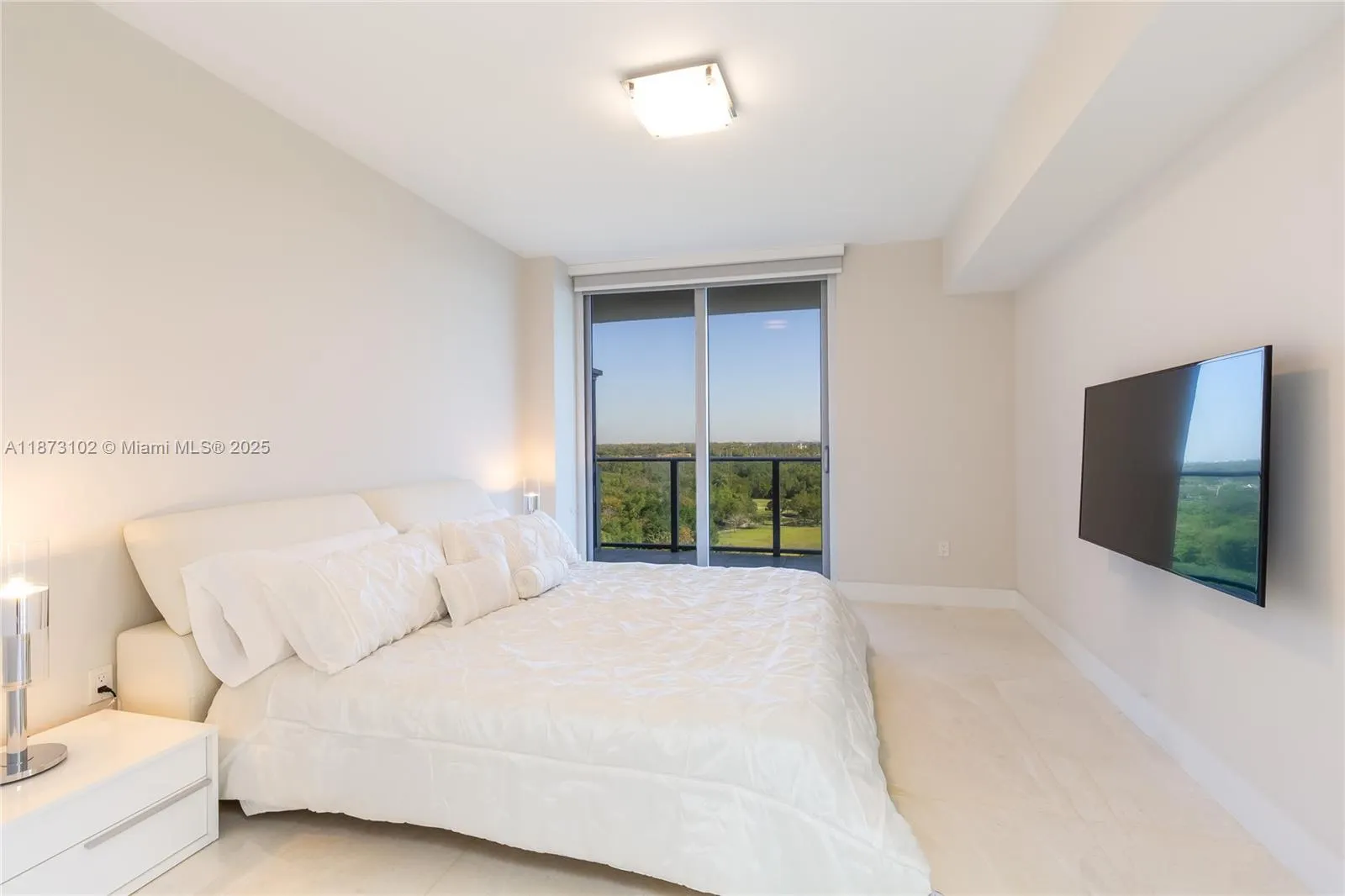 16385 Biscayne Blvd, #1007