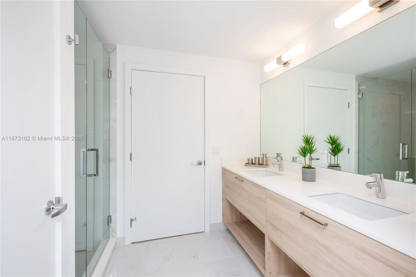 16385 Biscayne Blvd, #1007