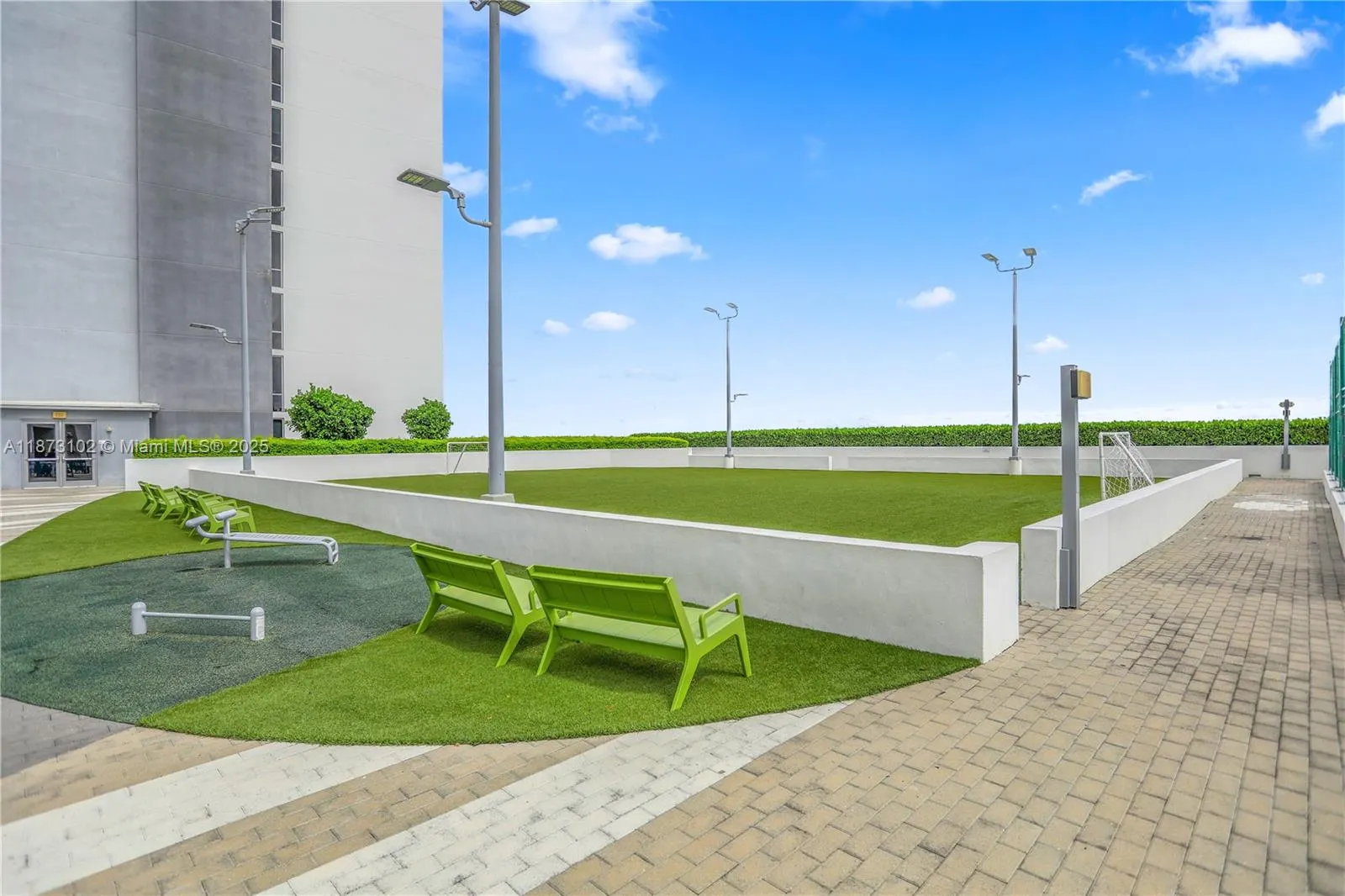 16385 Biscayne Blvd, #1007