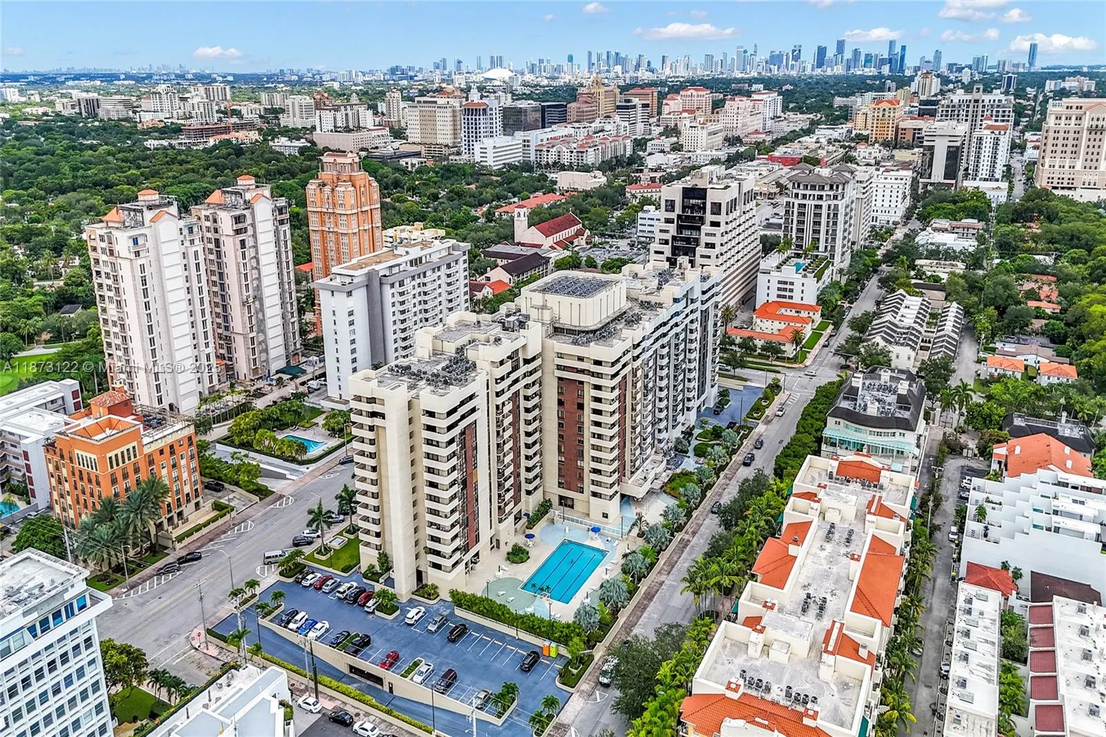 600 Biltmore Way, #1205