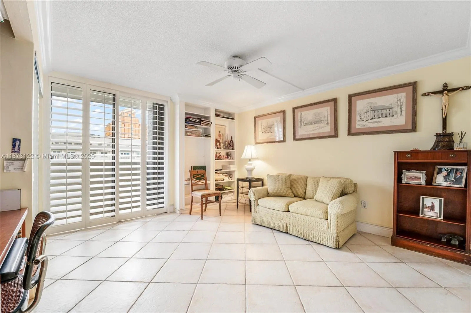 600 Biltmore Way, #1205