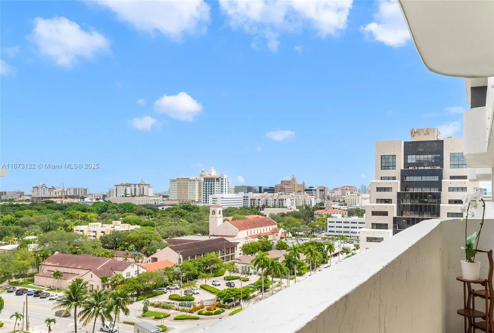 600 Biltmore Way, #1205