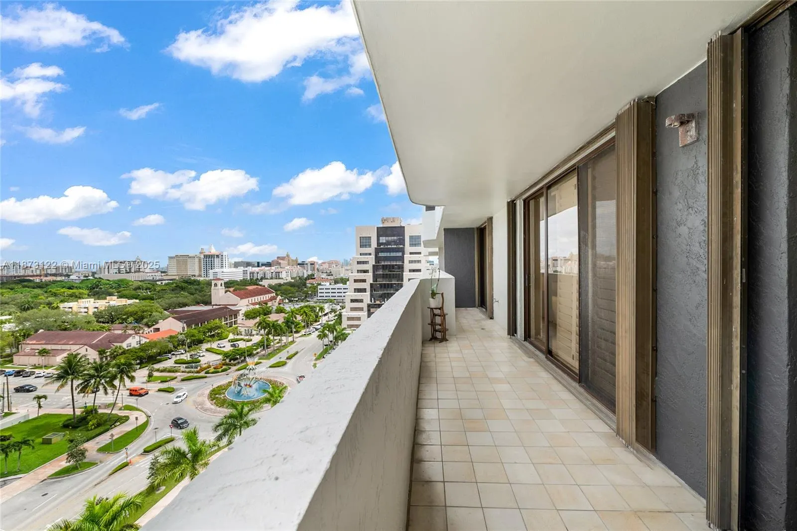 600 Biltmore Way, #1205