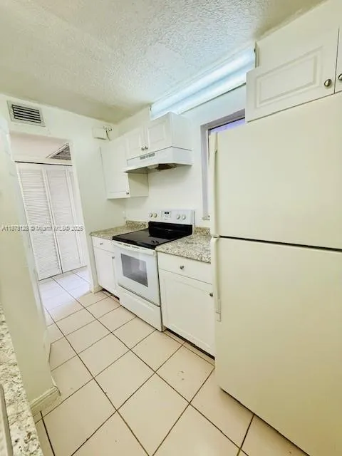 10173 Twin Lakes Dr, #23-D