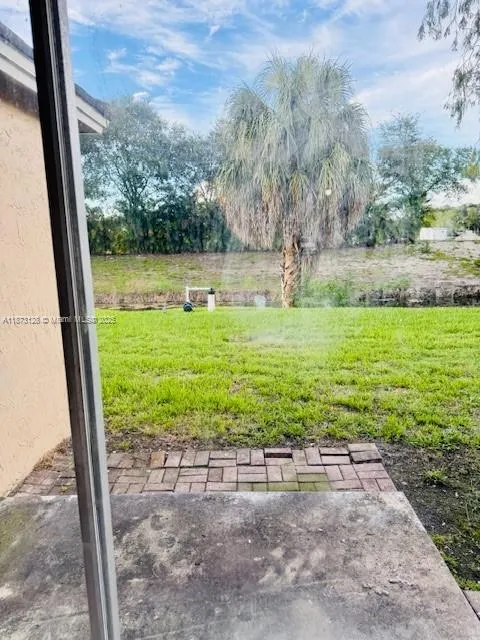 10173 Twin Lakes Dr, #23-D
