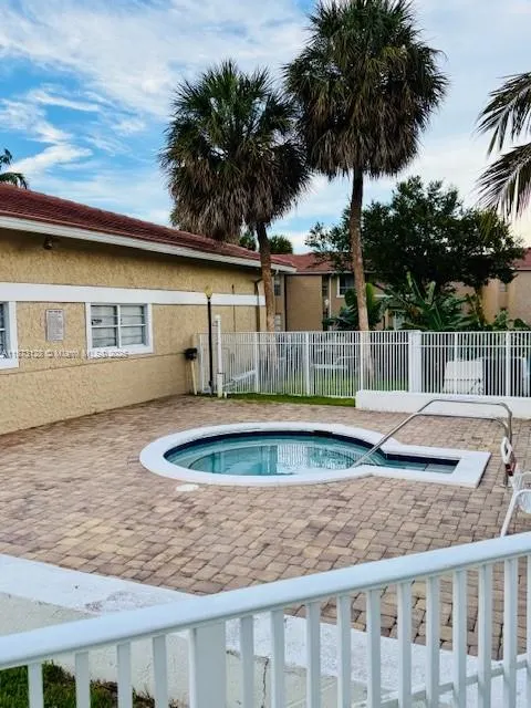 10173 Twin Lakes Dr, #23-D