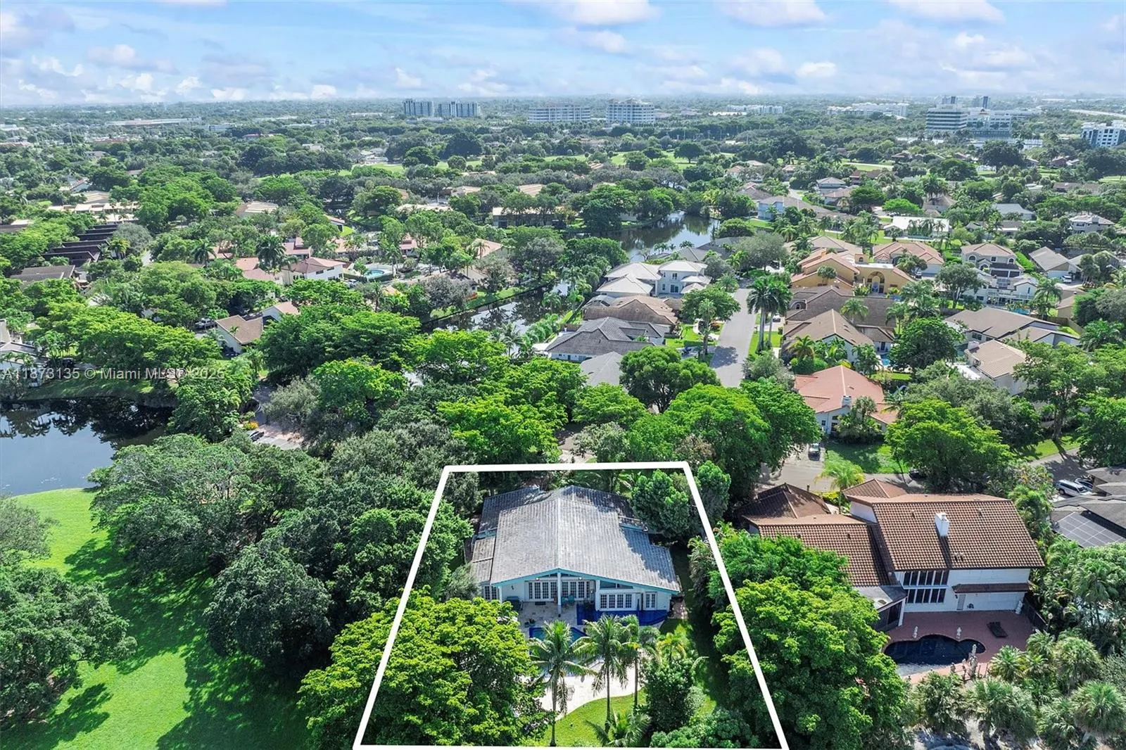 783 W Coco Plum Cir