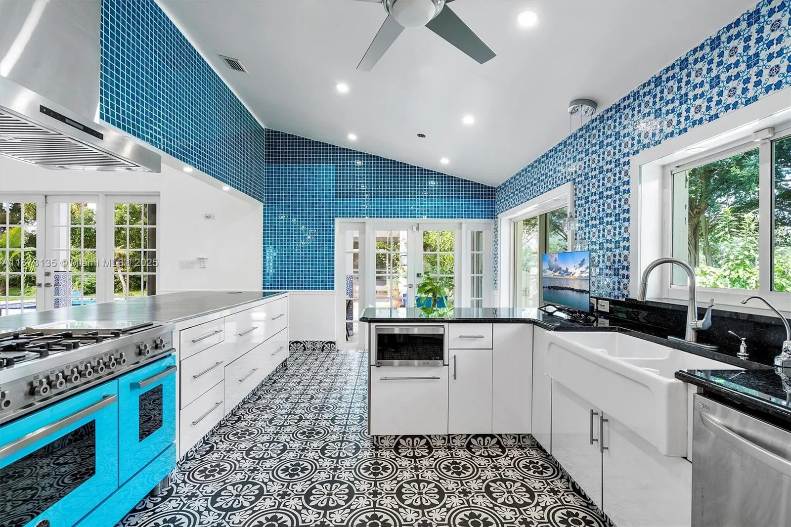 783 W Coco Plum Cir