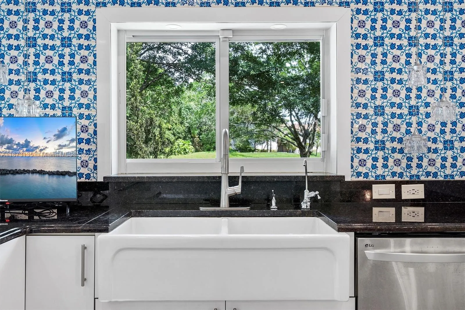 783 W Coco Plum Cir