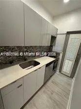 727 Jefferson Ave, #5