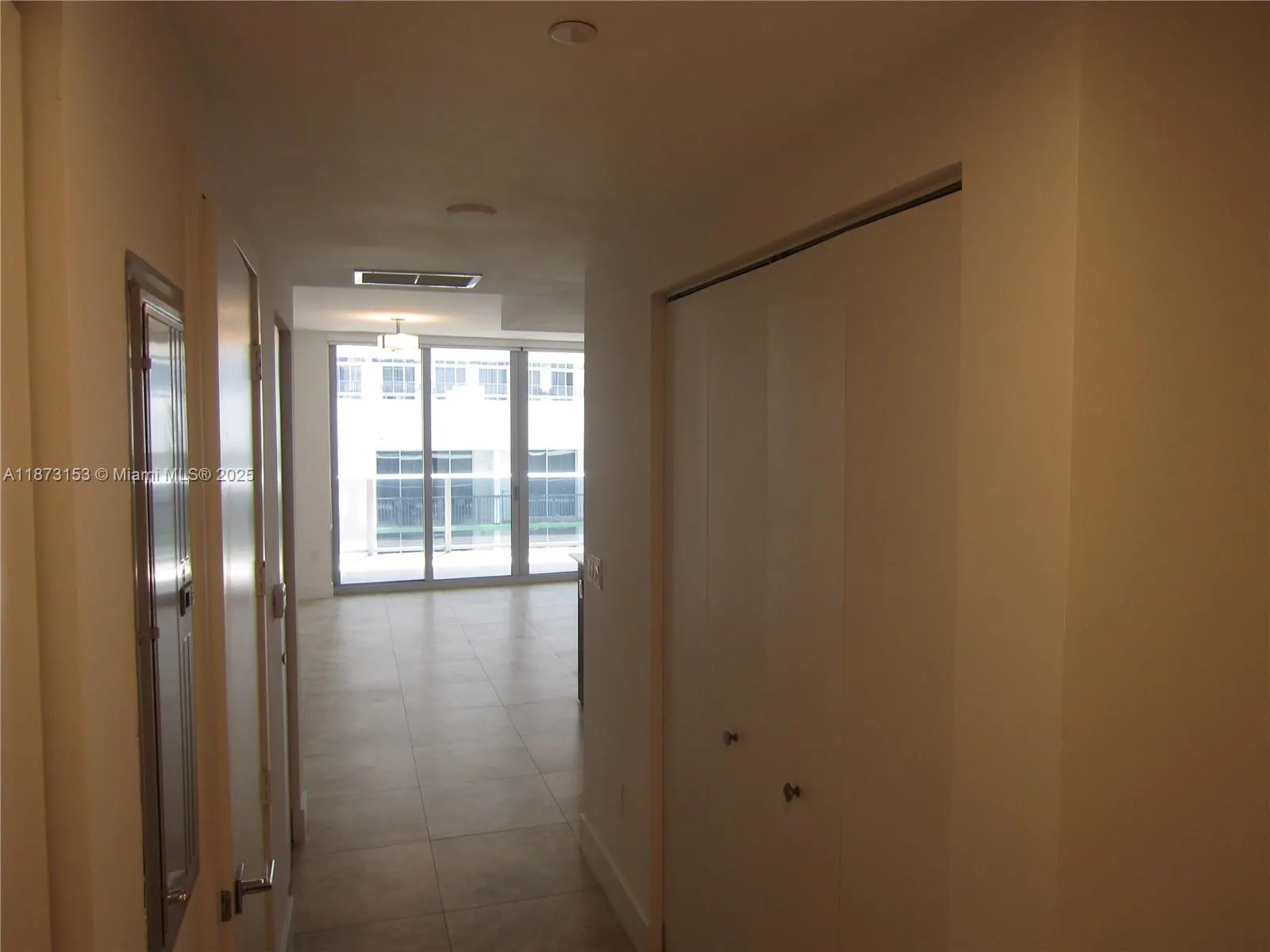 488 NE 18th St, #3404