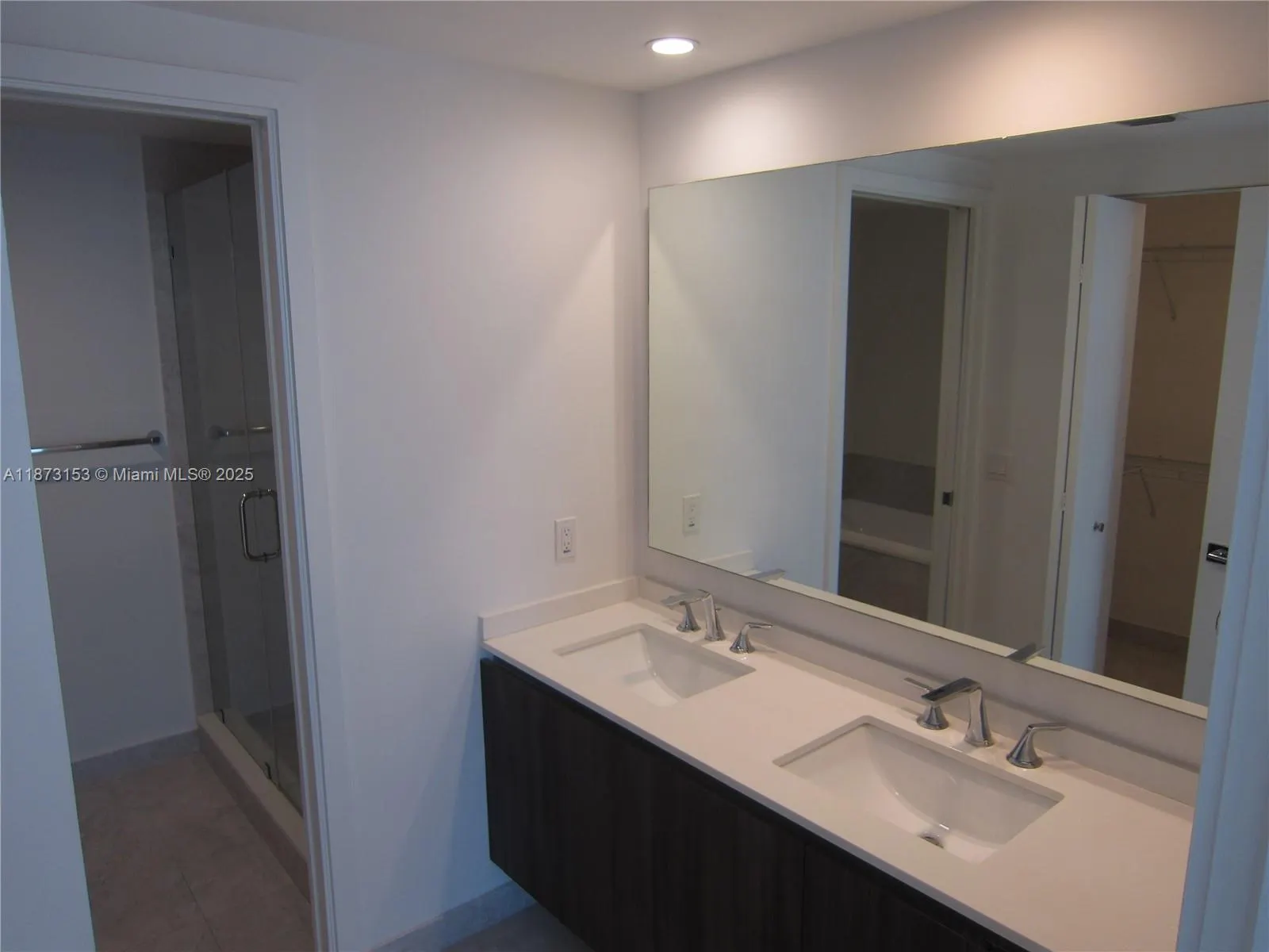 488 NE 18th St, #3404