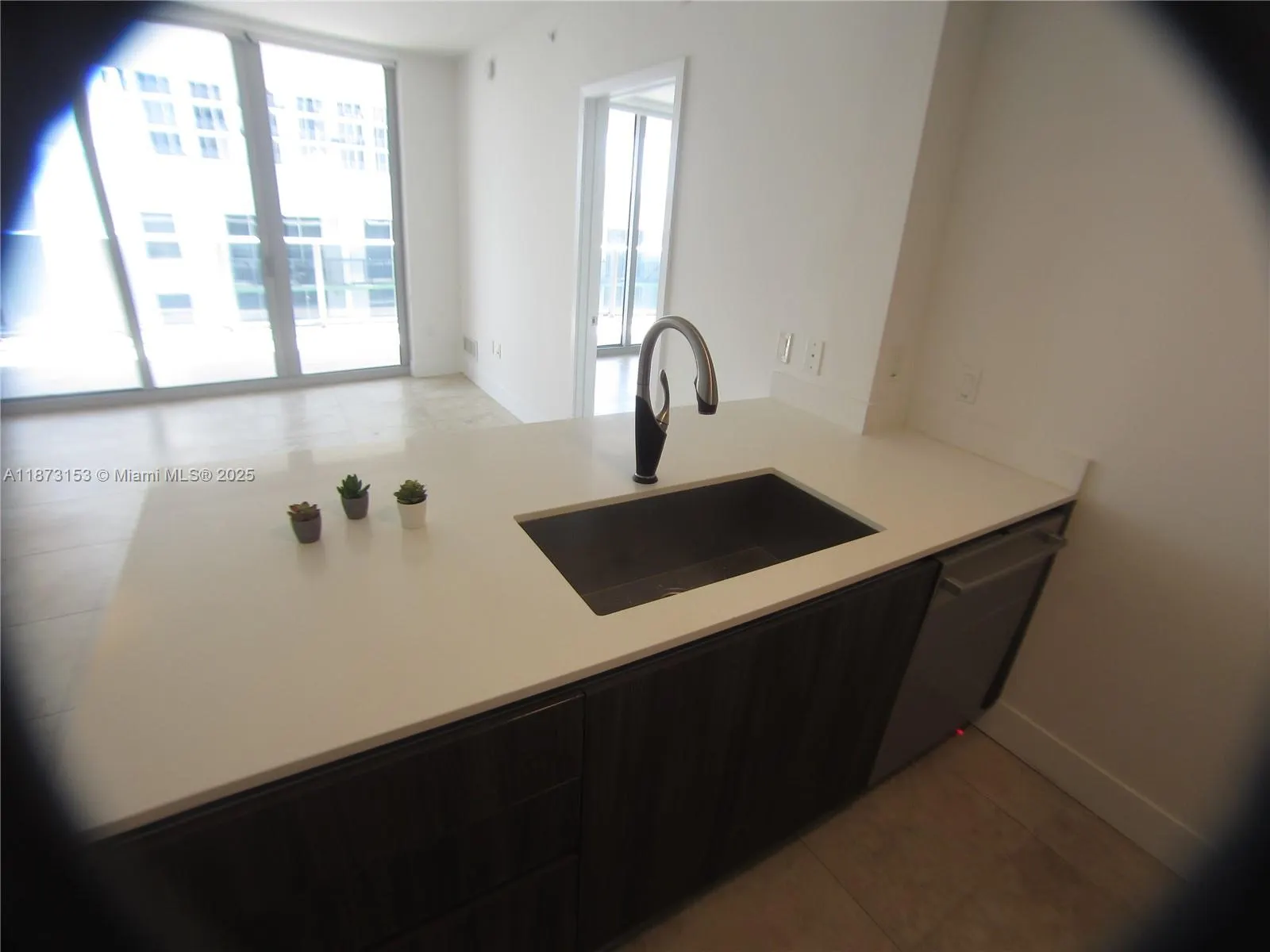 488 NE 18th St, #3404