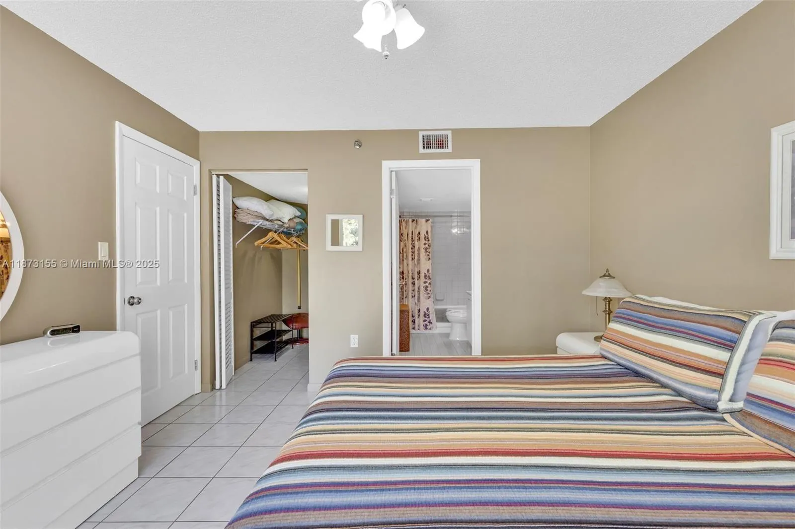 17801 N Bay Rd, #210