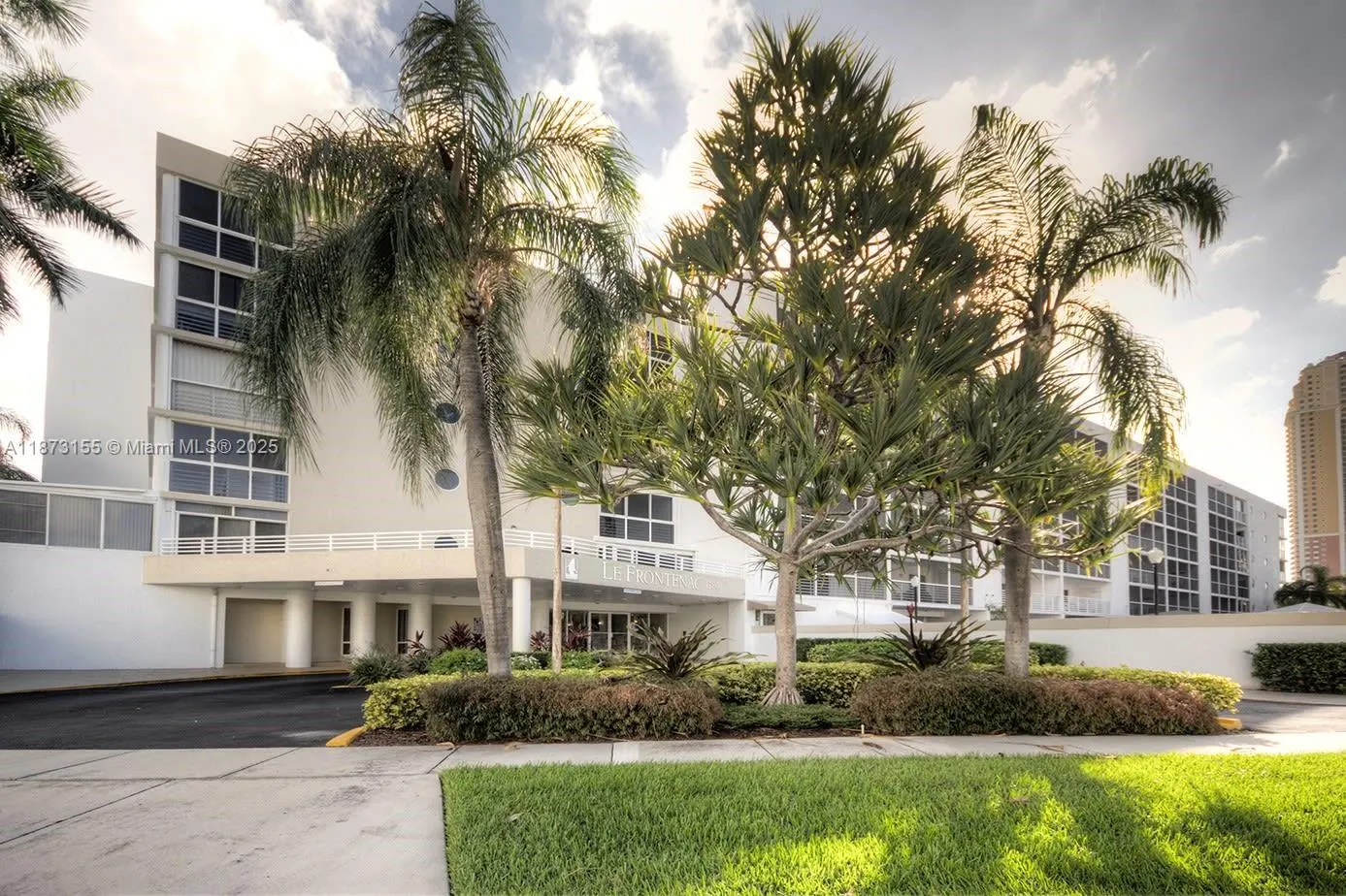 17801 N Bay Rd, #210