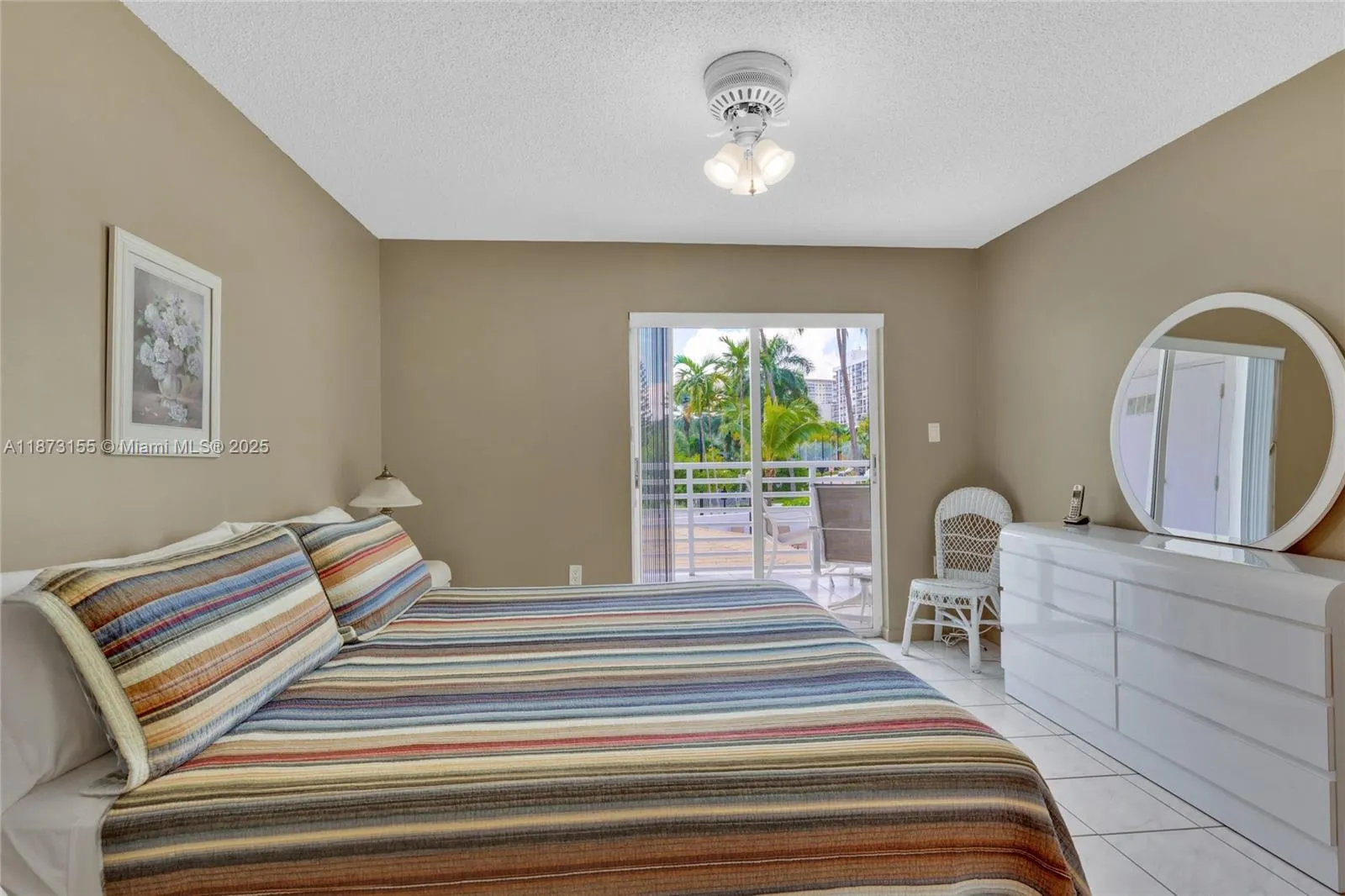 17801 N Bay Rd, #210