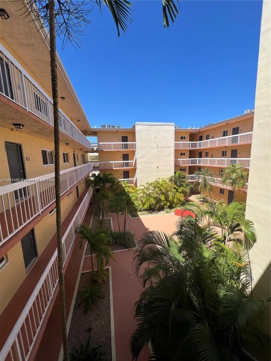 7840 Camino Real, #306