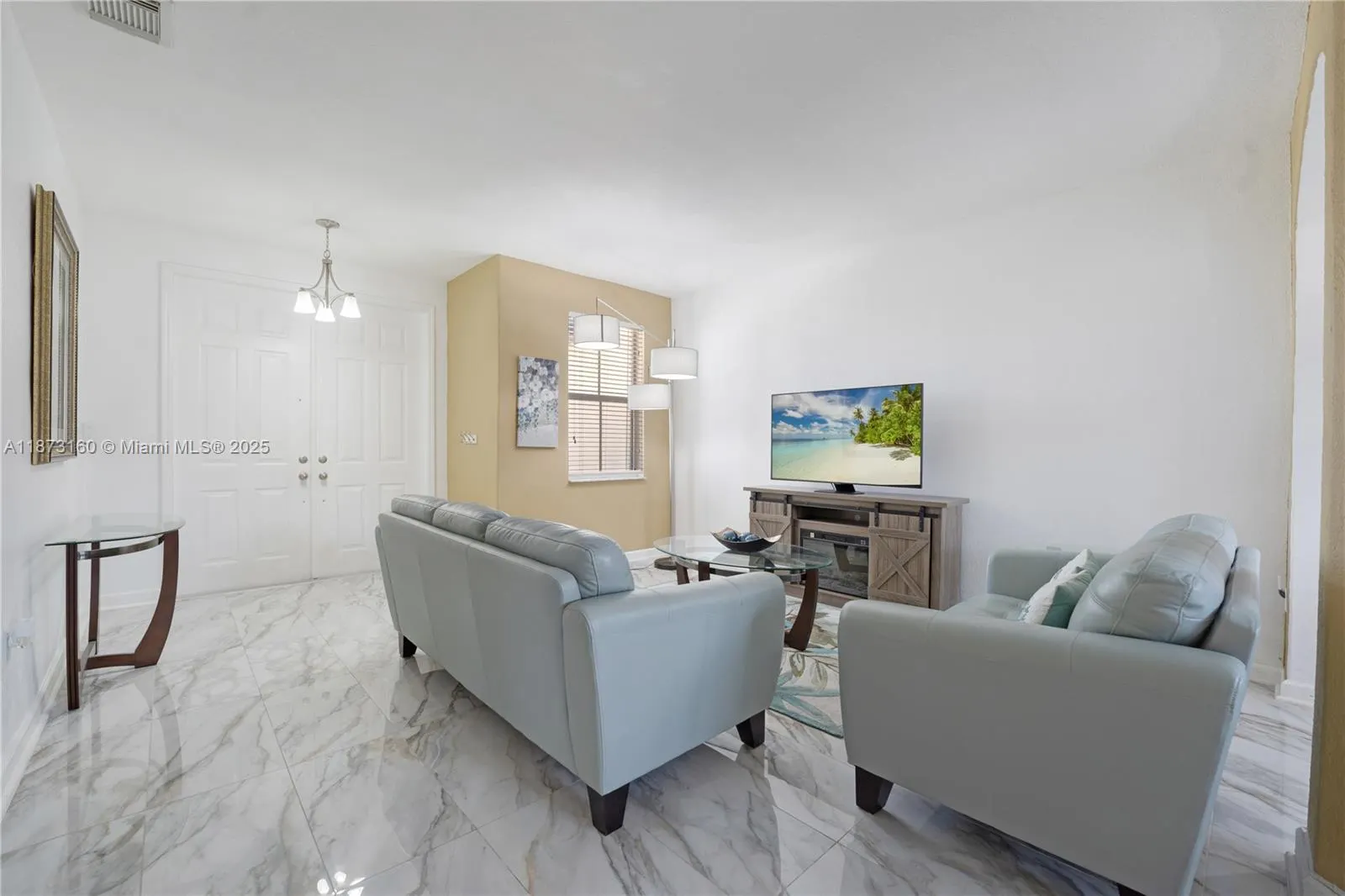 11324 NW 74th Ter