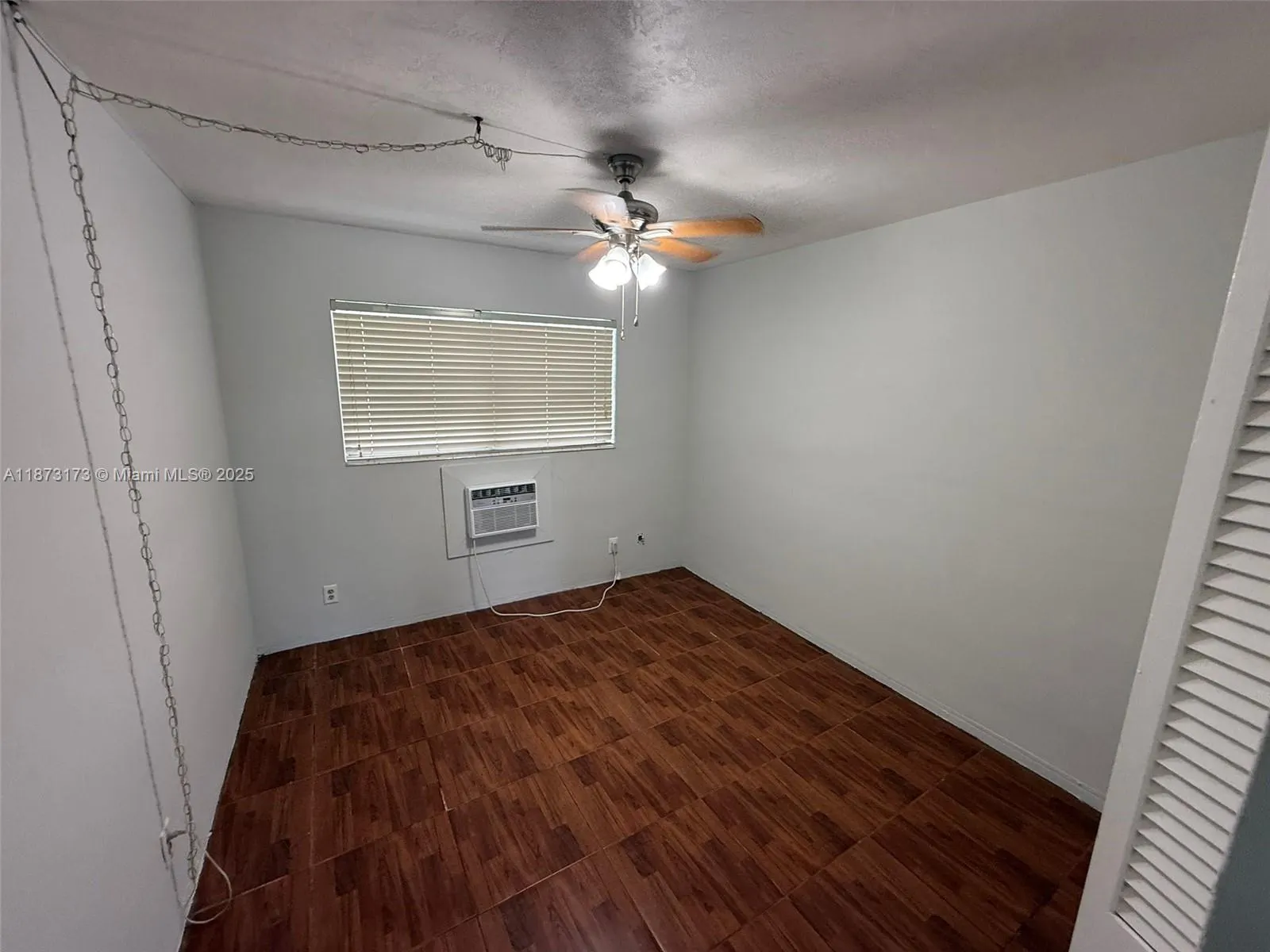 7401 Pines Blvd, #206A