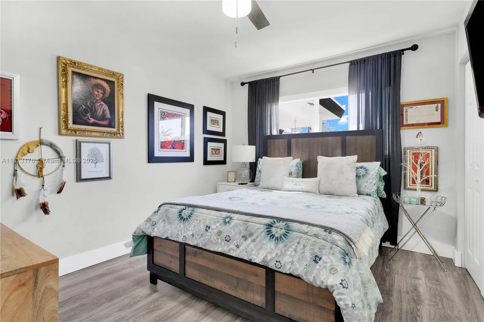 3083 NE 5th Ter