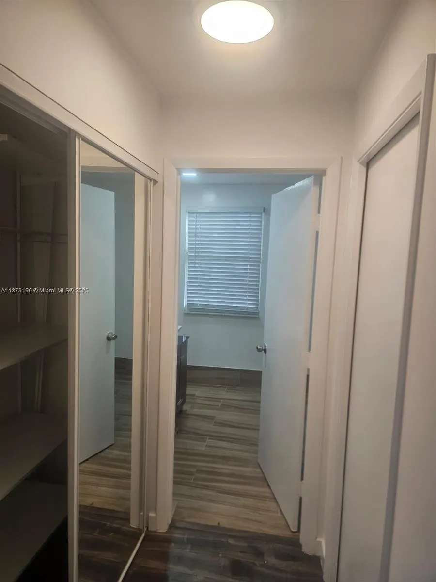 11047 Longboat Dr.