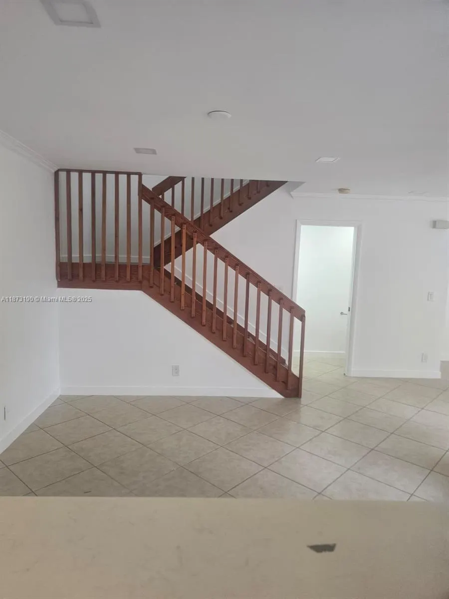 11047 Longboat Dr.