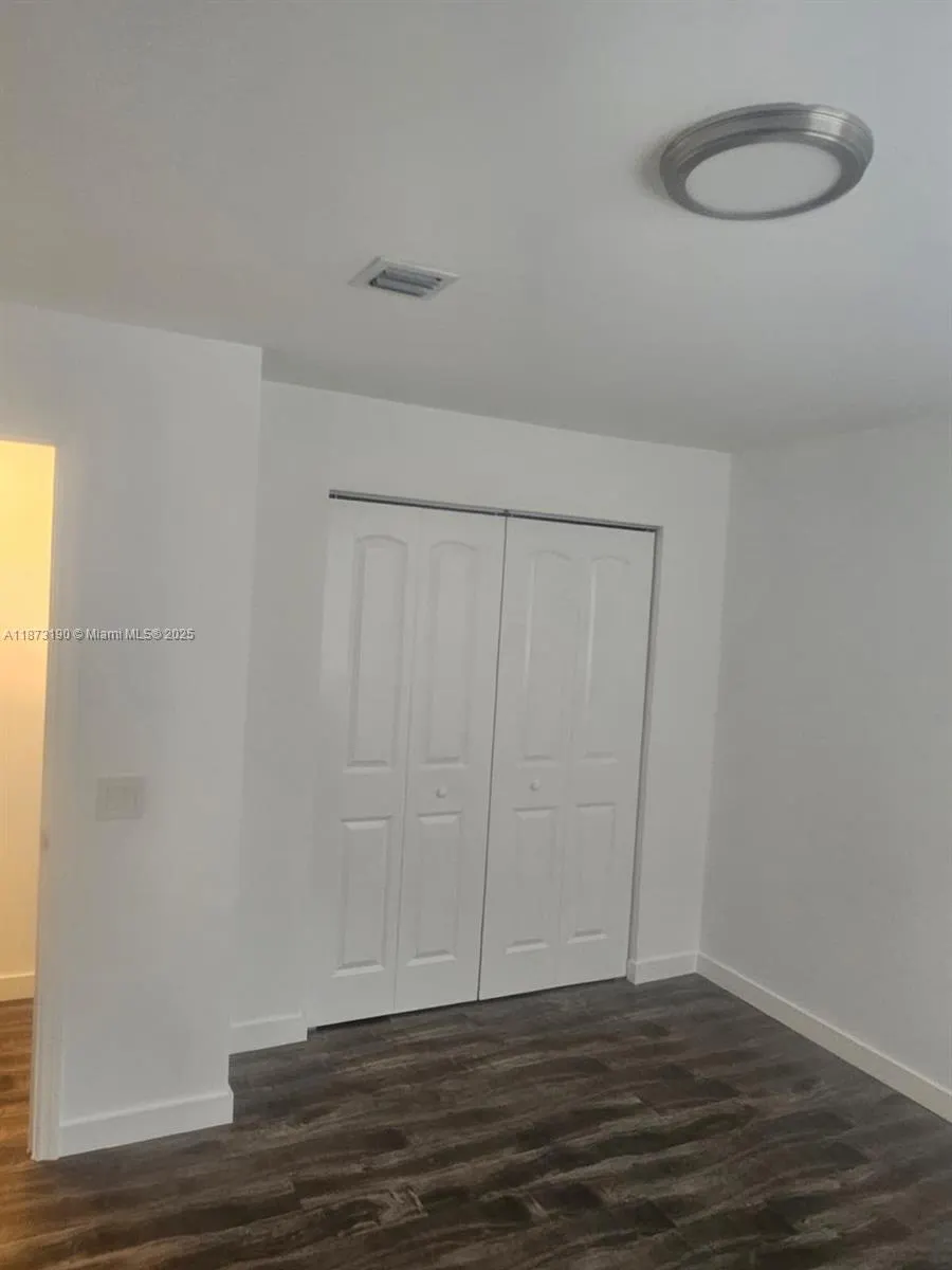11047 Longboat Dr.