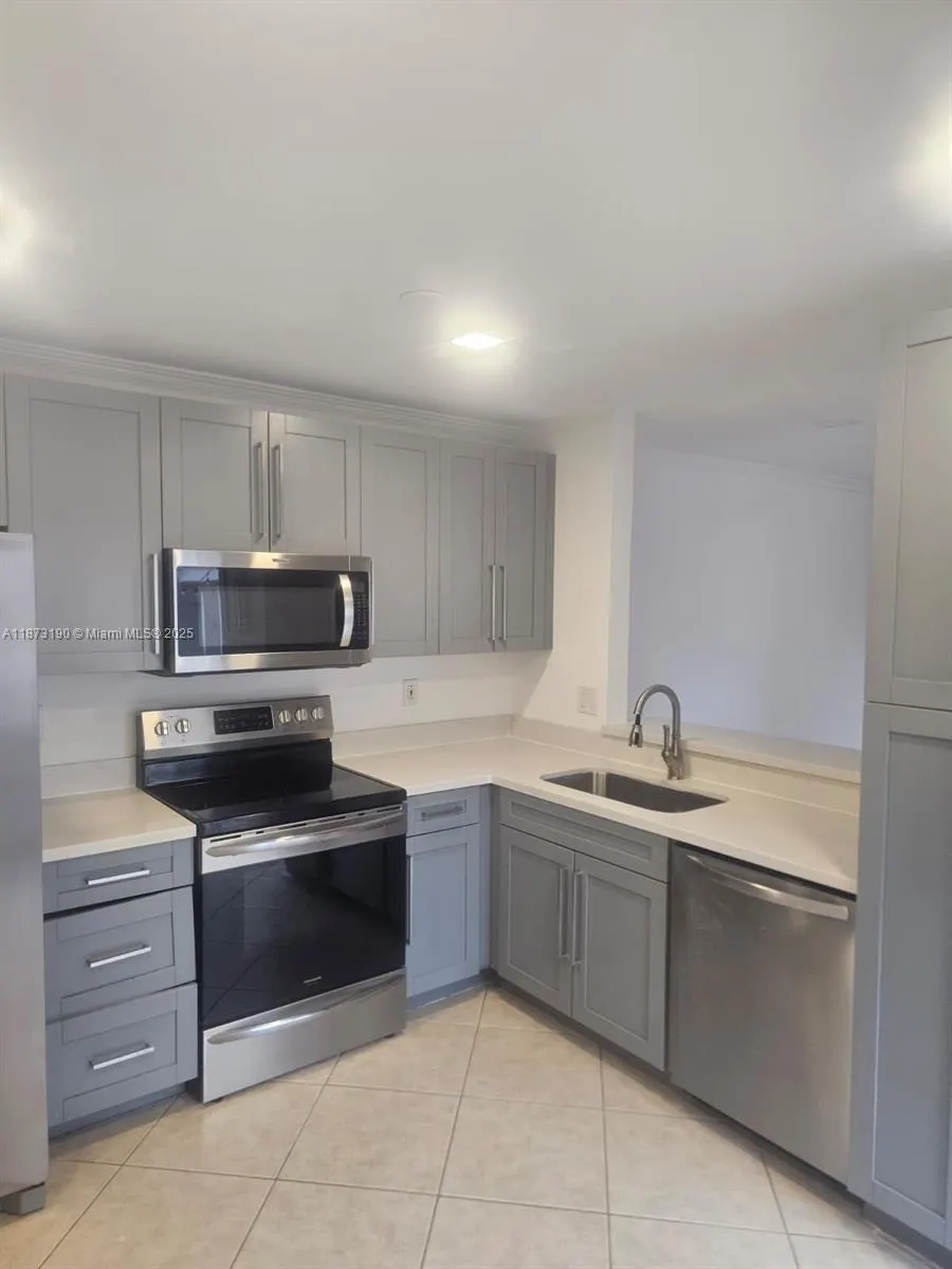 11047 Longboat Dr.