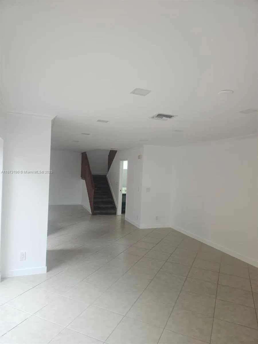 11047 Longboat Dr.